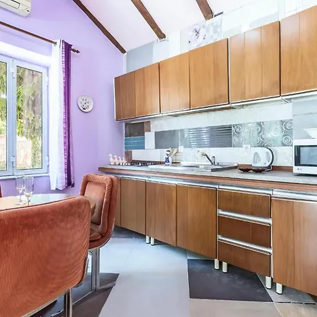 Stunning In Ferienhaus *